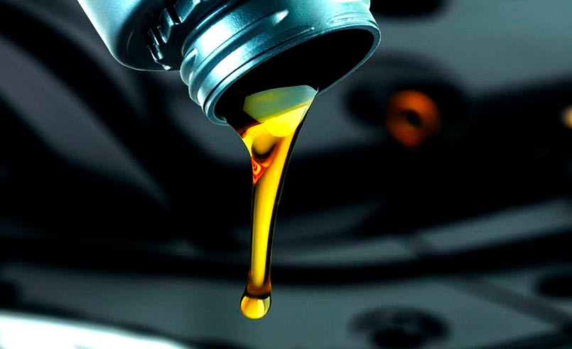 Когда и как часто менять моторное масло в двигателе автомобиля и зачем это делать?